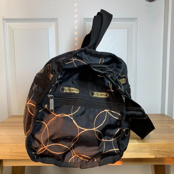 LeSportsac Black & Gold Geometric Nylon Duffel Bag – Weekender Travel Tote w/ St - Picture 8 of 12